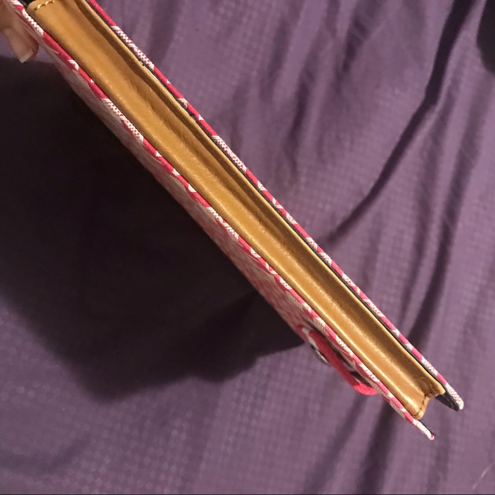 Tommy Hilfiger Pink & White iPad Tablet Case - Picture 6 of 7